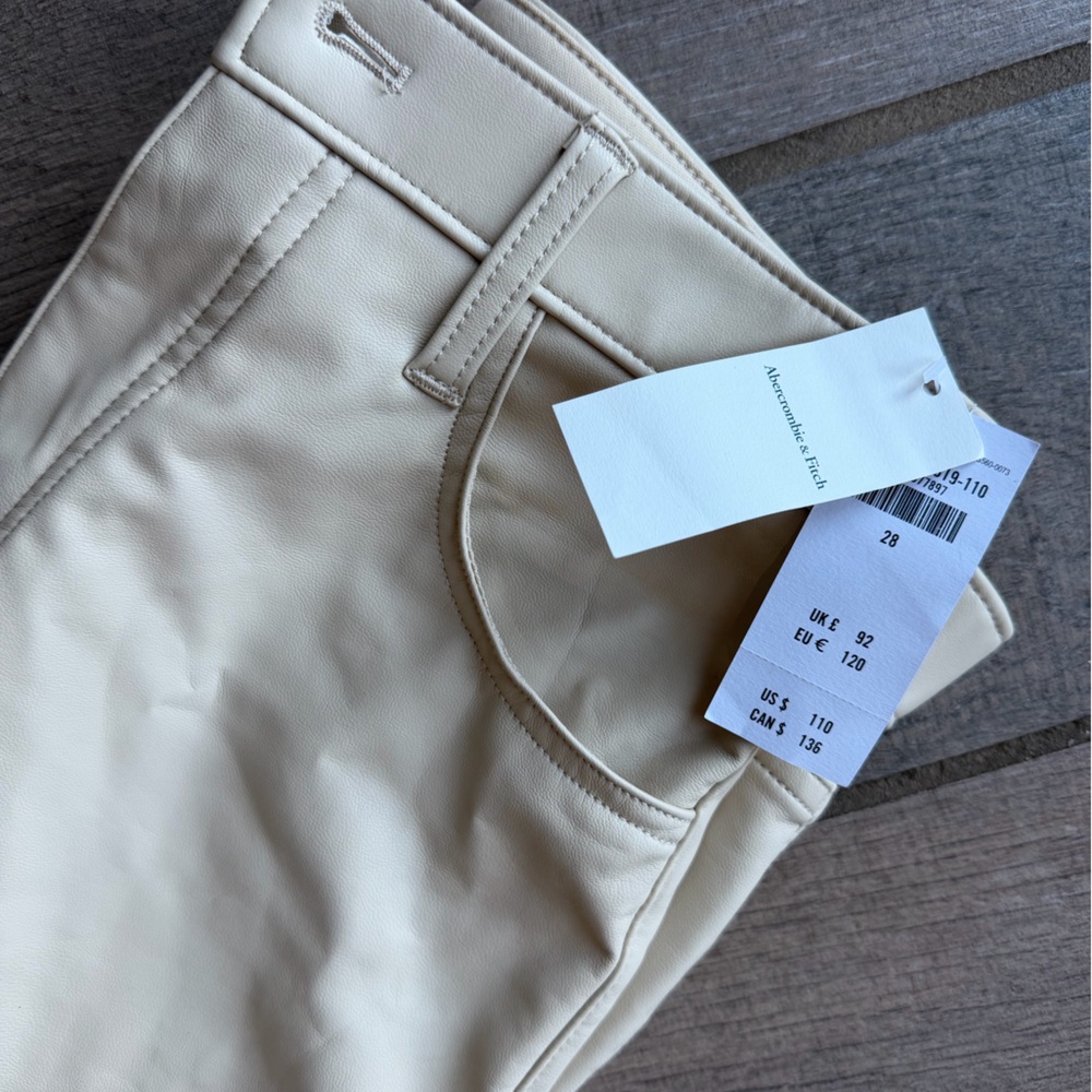 Abercrombie & Fitch Women's Light Beige pants size 28 *6* ultra high rise NWT